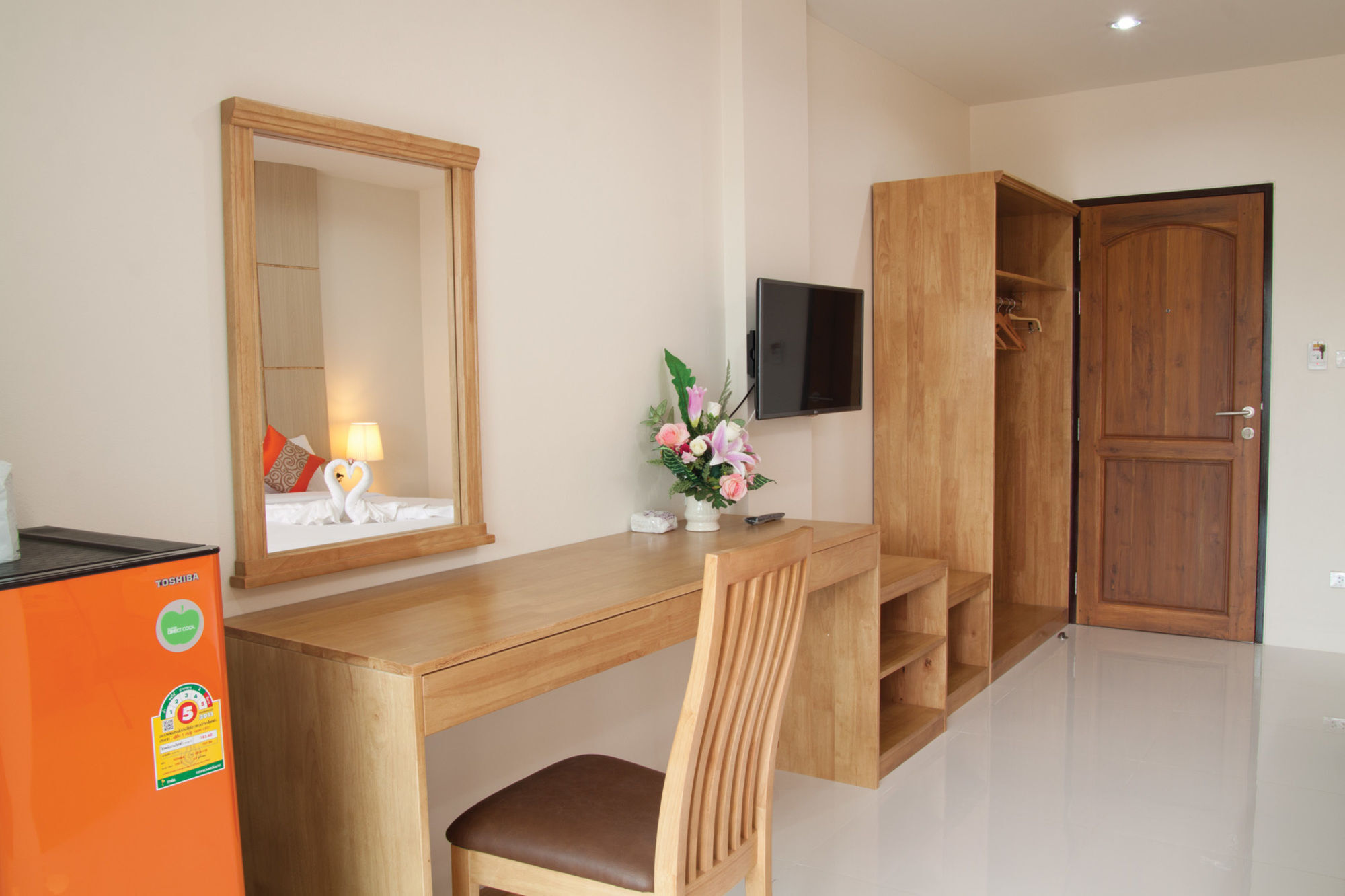 Js Residence Krabi town Buitenkant foto