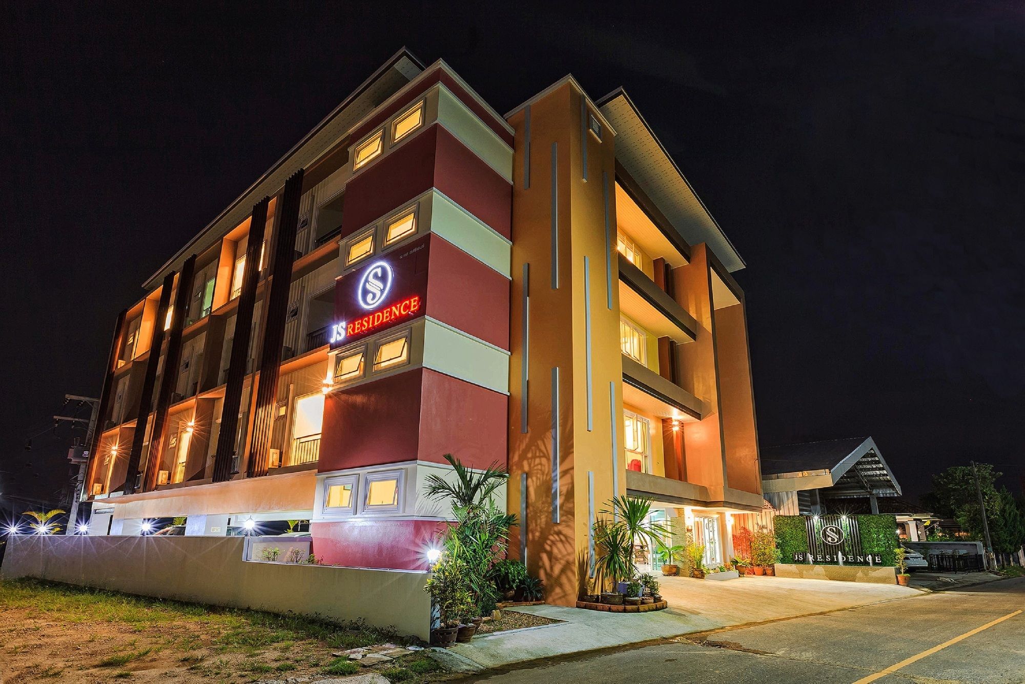 Js Residence Krabi town Buitenkant foto