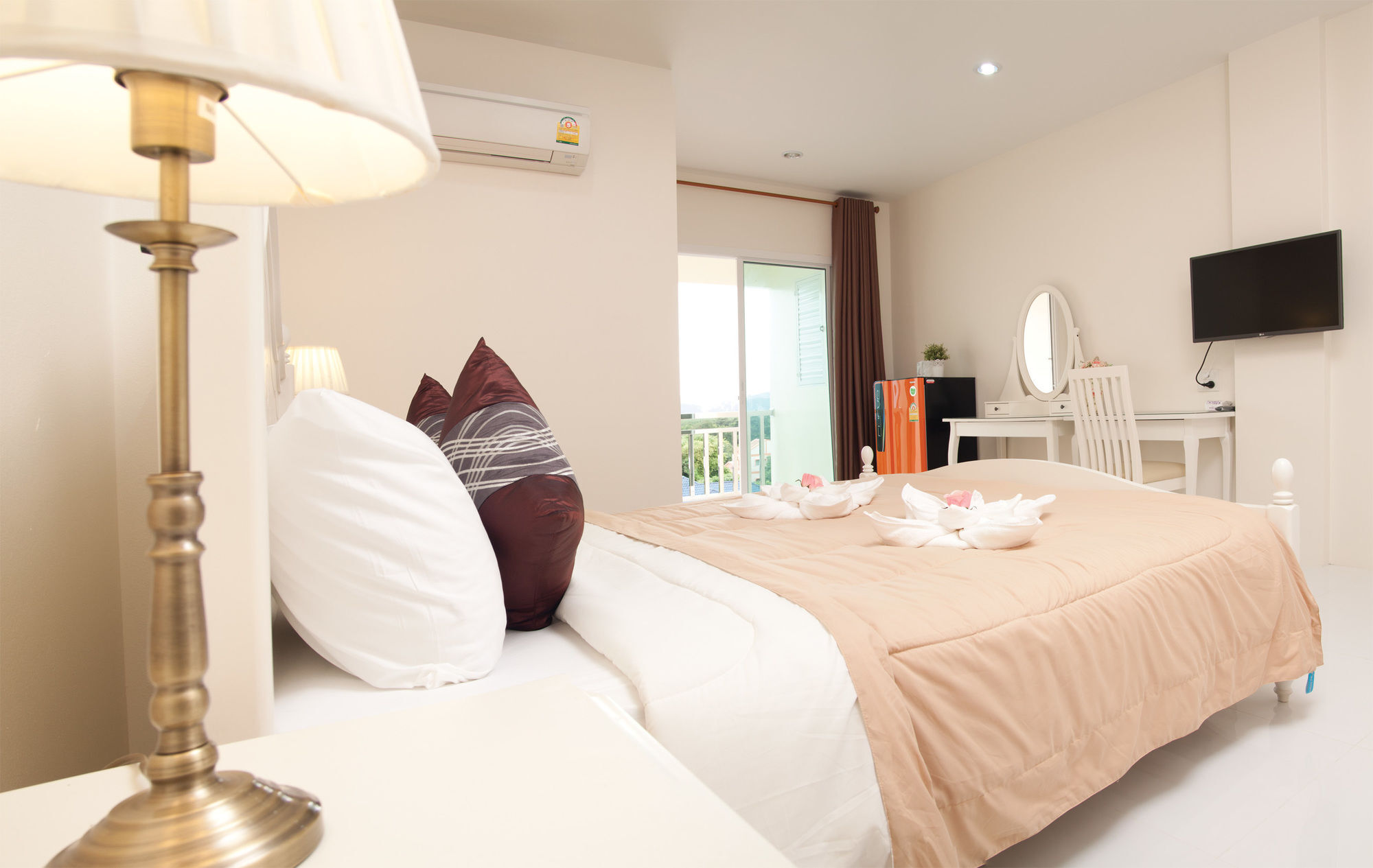 Js Residence Krabi town Buitenkant foto